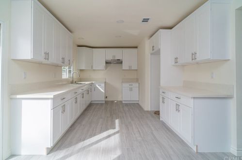 4082 Overland St, Riverside CA  92503-4071 exterior