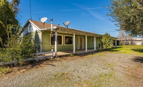 5185 Griffin Rd, Vacaville, CA 95688-9608