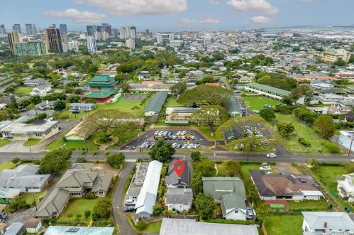 304 Wyllie St, Honolulu HI  96817-1727 exterior