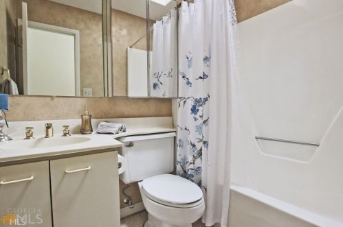 2610 Brushy Nob Ln, Stockbridge GA  30281-5243 exterior