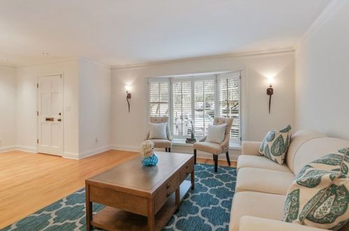 11 Ardmore Sq, Atlanta GA  30309-1821 exterior
