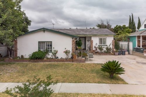 8309 Petunia Way, Buena Park, CA 90620-2015