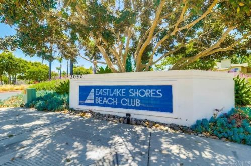 2011 Lakeridge Cir, Chula Vista CA 91913-2339 exterior