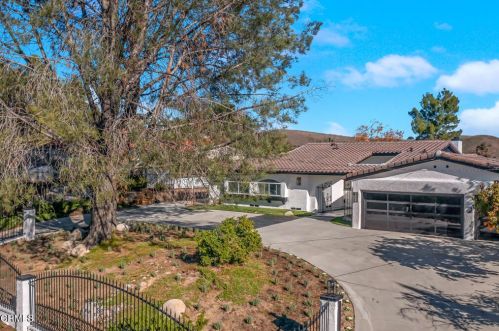 5934 Colodny Dr, Calabasas, CA 91301-1842