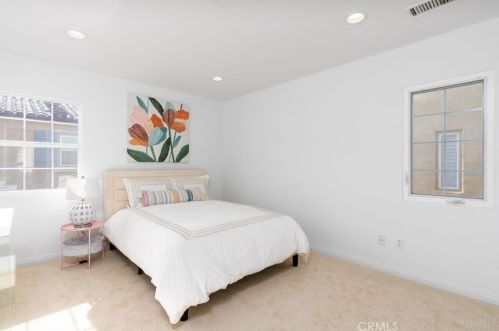 42 Arborside, Irvine CA  92603-0111 exterior