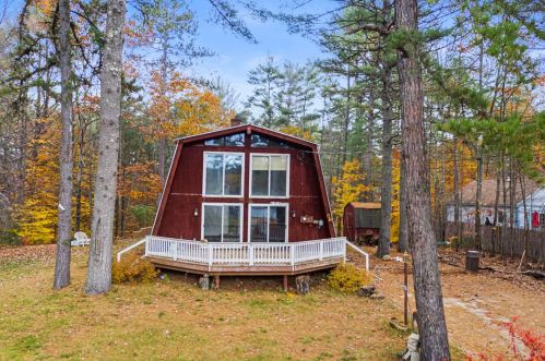 56 Nottingham Rd, Wakefield, NH 03830-3008