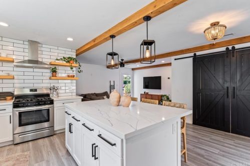 3509 Las Vegas Dr, Oceanside CA  92054-3813 exterior