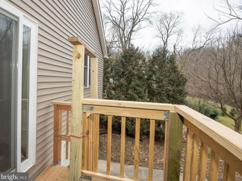 2122 Millcreek Rd, Lancaster PA  17602-4749 exterior