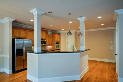 7880 Glisten Ave, Atlanta GA  30328-2465 exterior