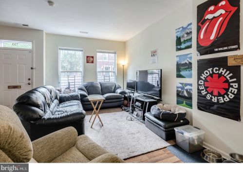 733 13th St, Philadelphia PA  19123-0024 exterior