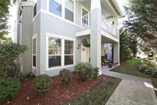 22651 Alder Crest Dr, Redmond, WA 98053-5866