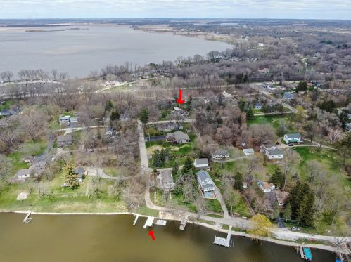 26582 Stonegate Dr, Antioch, IL 60002-8122