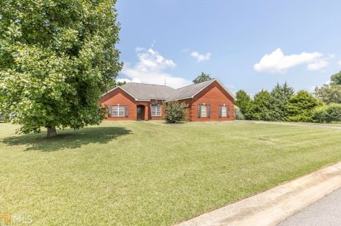 204 Sweet Bay Rd, Kathleen, GA 31047-2181