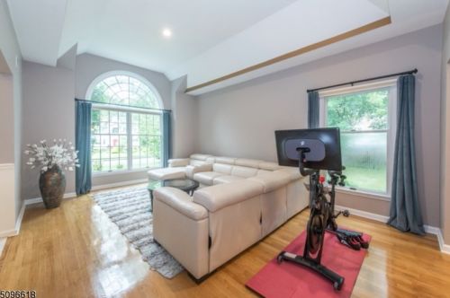 30 Marjaleen Dr, Dover NJ  07869-3496 exterior