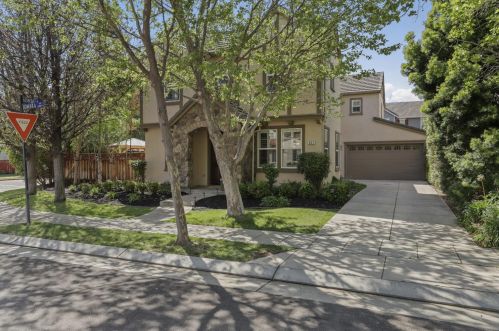 652 Sombra Way, Tracy, CA 95391-2097