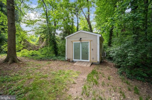 11822 Gordon Rd, Silver Spring MD  20904-2818 exterior