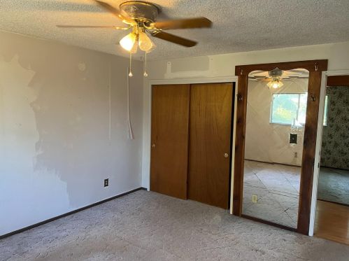 470 Clark St, Turlock CA 95380-5876 exterior