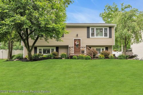 2425 Steiner Rd, Lakehurst, NJ 08759-6138