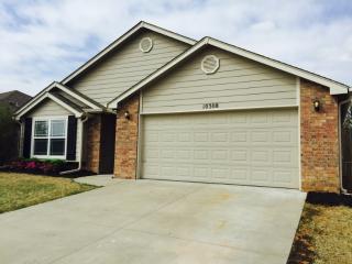 10308 Prescott St, Jenks, OK 74037-7056