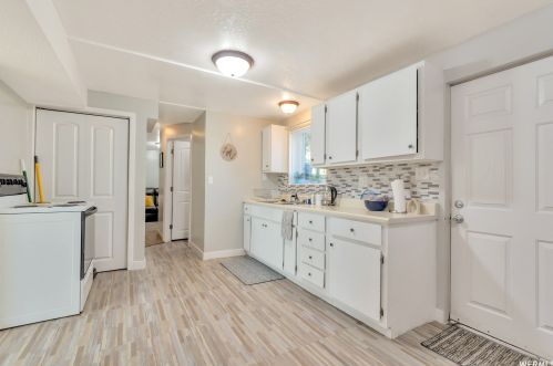 7495 2200, Taylorsville UT 84088-9515 exterior