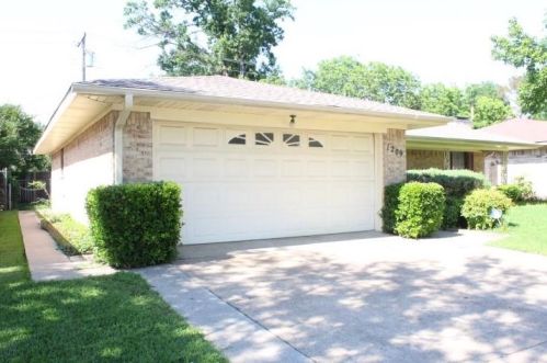 1209 Jeffery Trl, Irving TX  75062-6923 exterior
