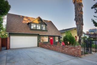 242 Niagara St, Burbank, CA 91505-3646