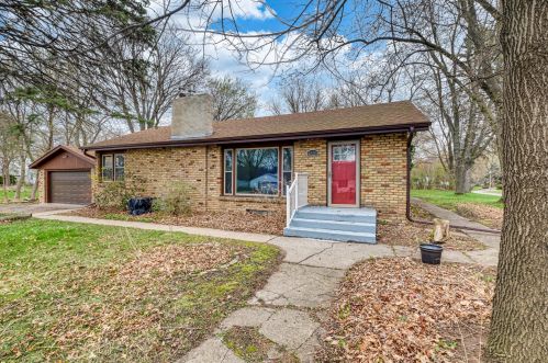 4859 Gershwin Ave, Saint Paul, MN 55128-1912
