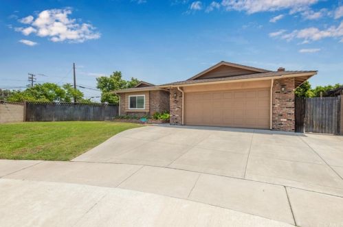 9912 Farnham Ave, Los Alamitos, CA 90720-2267