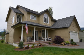 609 Lincoln Ave, Sandpoint ID  83864-2324 exterior