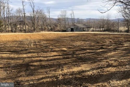 12259 Taylorstown Rd, Lovettsville, VA 20180-2207