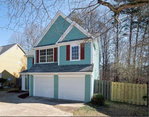 5190 Arrowind Rd, Lilburn, GA 30047-5895