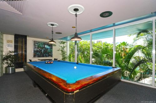 1212 Nuuanu Ave, Honolulu HI  96817-4021 exterior