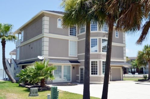 534 Paradise Dr, Galveston, TX 77554-6188