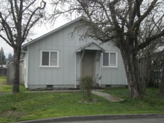 1303 Jordan St, Grants Pass OR  97526-2568 exterior