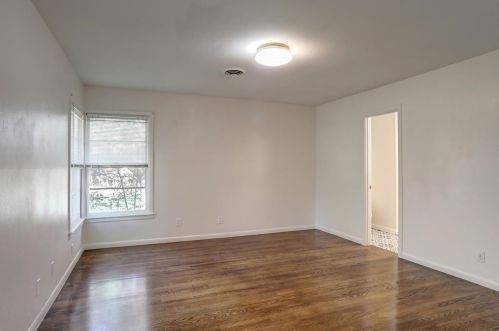 4616 Selkirk Dr, Fort Worth TX  76109-5042 exterior