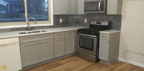 1486 Walnut Ridge Way, Stone Mountain, GA 30083-5639
