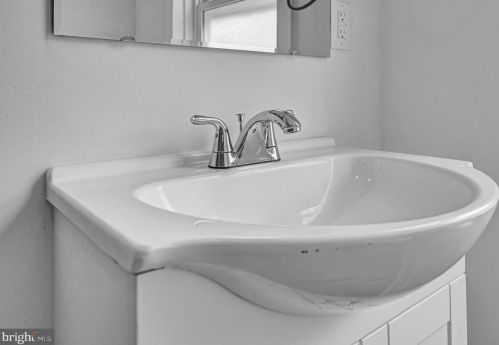 509 Ruby St, Lancaster PA  17603-5016 exterior