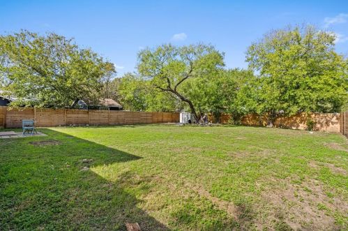4802 Brassiewood Dr, Austin TX  78744-5107 exterior