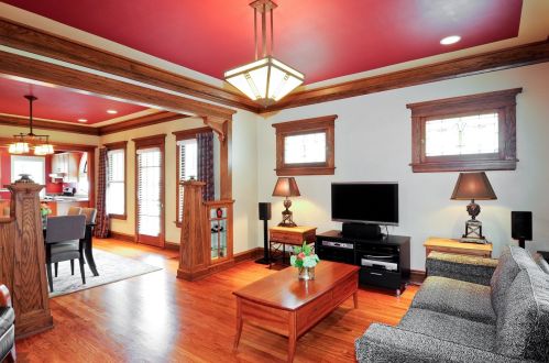 4031 Prairie Ave, Brookfield, IL 60513-2145