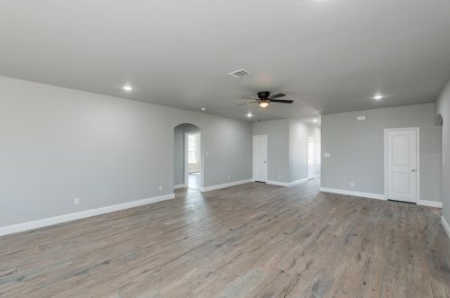 5565 Justine Pl, Fort Worth TX  76126-6353 exterior