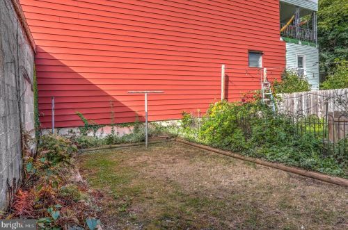 604 Mary St, Lancaster PA  17603-2819 exterior