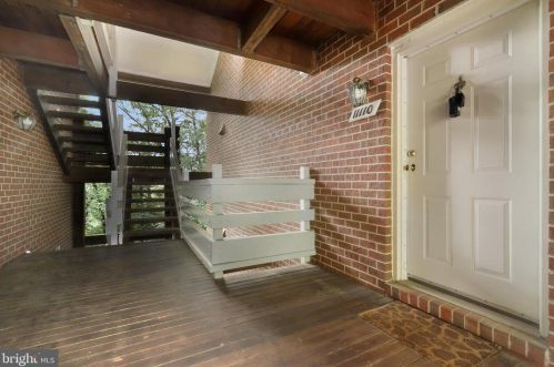 11110 Beaver Trail Ct, Herndon, VA 20191-4317