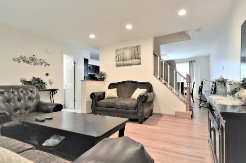 7769 Nordica Ave, Niles IL  60714-3311 exterior