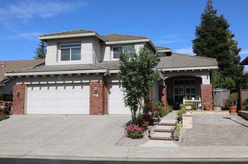 8913 Brookstown Pl, Elk Grove, CA 95624-3974