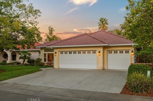 2 Premier Ct, Chico, CA 95928-4334