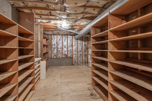 11553 Ridge Rd, Truckee CA  96161-4920 exterior