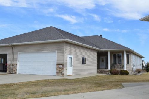 706 43rd Ave, Moorhead, MN 56560-6756