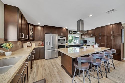16043 Challis St, Santa Ana, CA 92708-1428