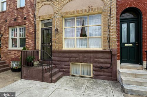 724 Fitzwater St, Philadelphia, PA 19147-2815