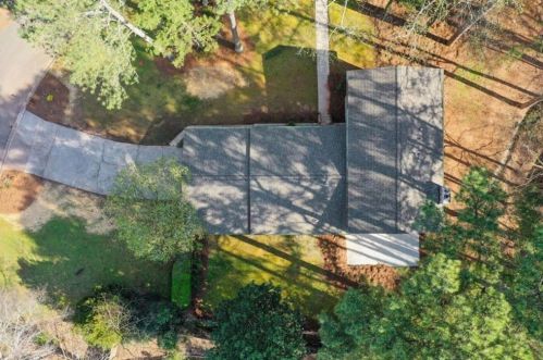 2175 Greencrest Dr, Atlanta GA  30345-2627 exterior